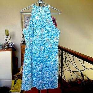 Lilly Pulitzer shift dress. Size 10 small spot on neck lie in back needs repair